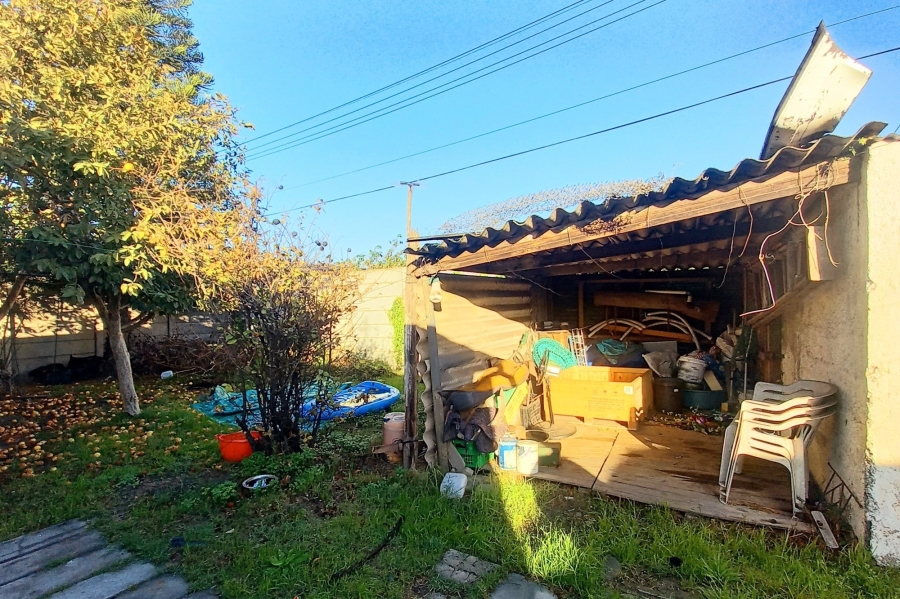 6 Bedroom Property for Sale in Ruyterwacht Western Cape